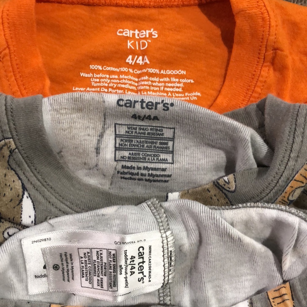 Like new - CARTER’S Peter Rabbit PJ set - Picture 2 of 4